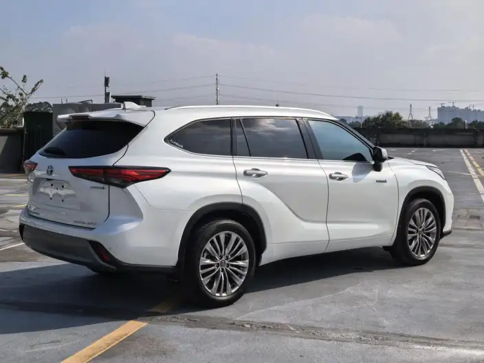 Toyota Highlander 2022 Model Hybrid 2.5L 4WD Supreme Edition 7 seat – фото 6