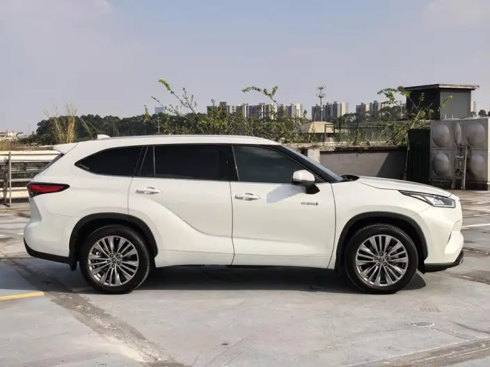 Toyota Highlander 2022 Model Hybrid 2.5L 4WD Supreme Edition 7 seat – фото 7