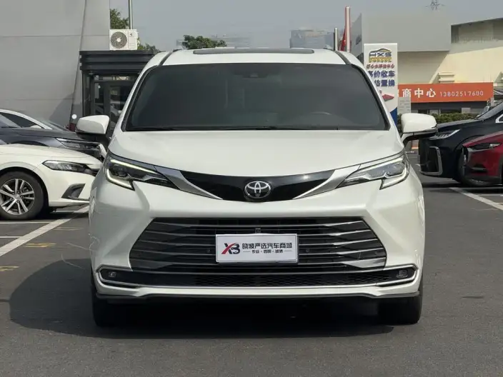 Toyota Sienna 2024 Model Hybrid 2.5L Supreme Edition – фото 2