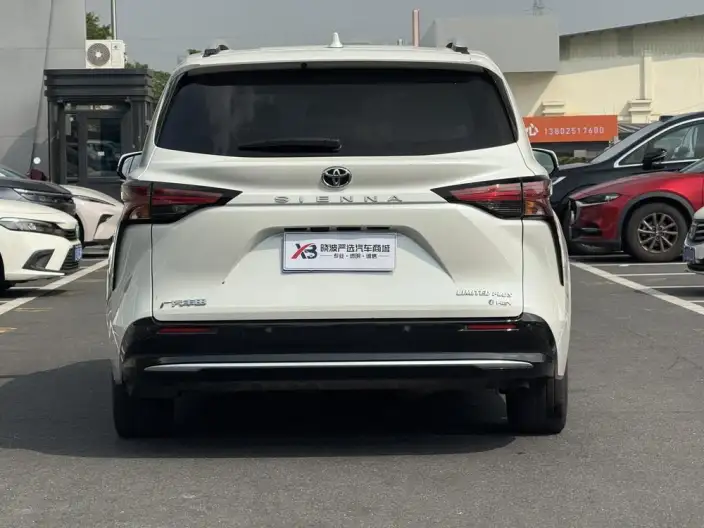 Toyota Sienna 2024 Model Hybrid 2.5L Supreme Edition – фото 4