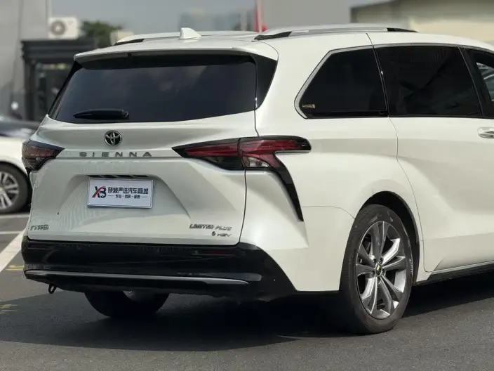 Toyota Sienna 2024 Model Hybrid 2.5L Supreme Edition – фото 8