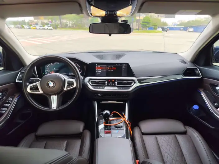 BMW 3 Series 2022 Model 325Li M Sports Set – фото 6