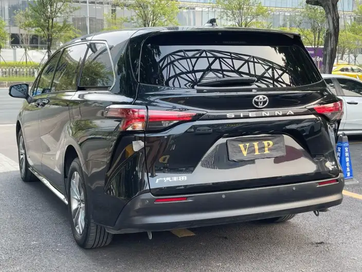 Toyota Sienna 2024 Model Hybrid 2.5L Comfort Edition – фото 5