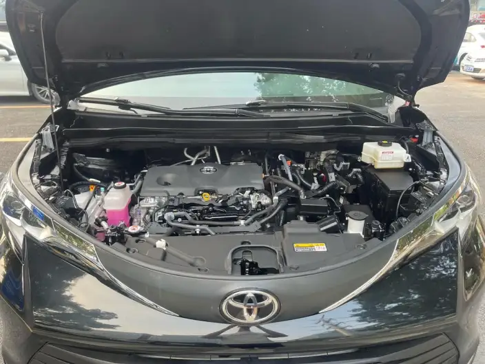 Toyota Sienna 2024 Model Hybrid 2.5L Comfort Edition – фото 8