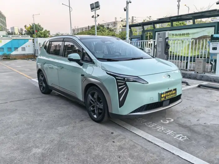 AION Y 2022 Model PLUS 70 Technology Edition – фото 3