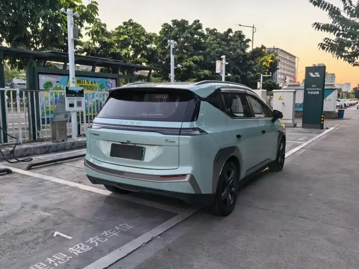 AION Y 2022 Model PLUS 70 Technology Edition – фото 5