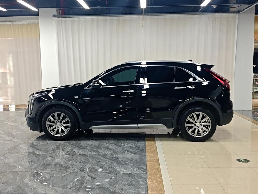 Cadillac XT4 2018 28T FWD Leading