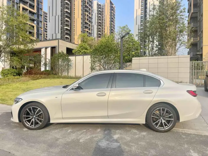 BMW 3 Series 2022 Model 320Li M Sports Set – фото 3