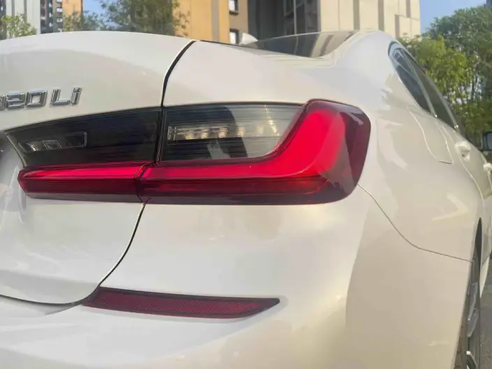 BMW 3 Series 2022 Model 320Li M Sports Set – фото 10