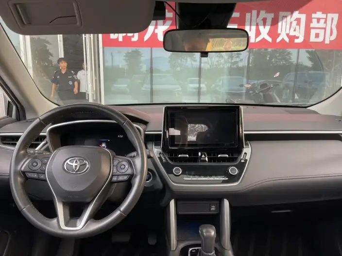Toyota Corolla Cross 2022 Model 2.0L Ultimate Edition – фото 7