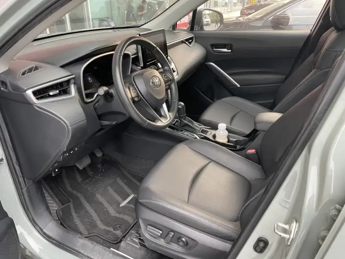 Toyota Corolla Cross 2022 Model 2.0L Ultimate Edition – фото 9