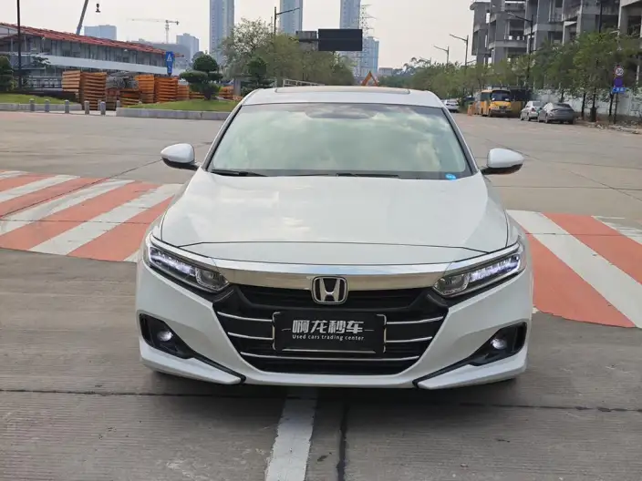 Honda Accord 2022 Model 260TURBO Deluxe Edition – фото 2