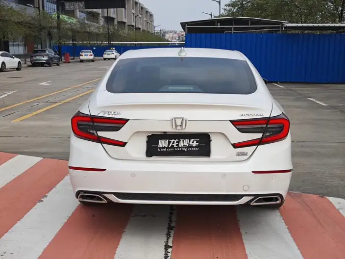 Honda Accord 2022 Model 260TURBO Deluxe Edition – фото 5