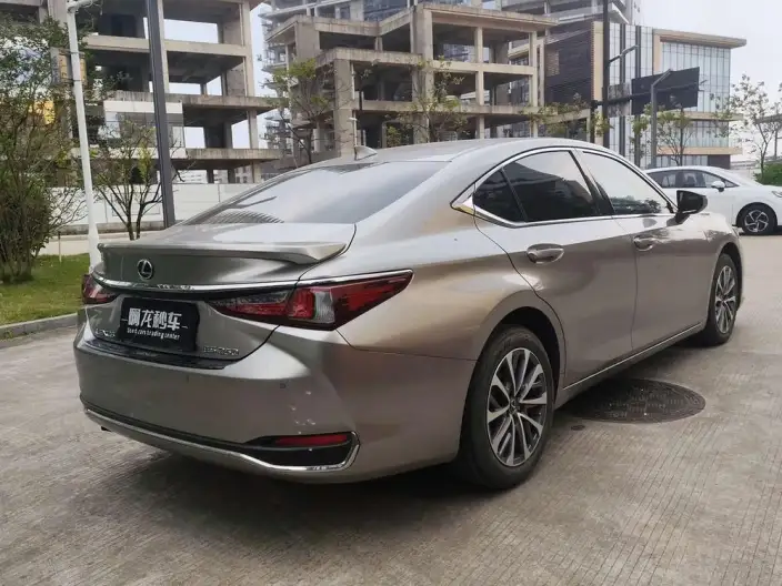 Lexus ES 2022 Model 200 Superior Edition – фото 5