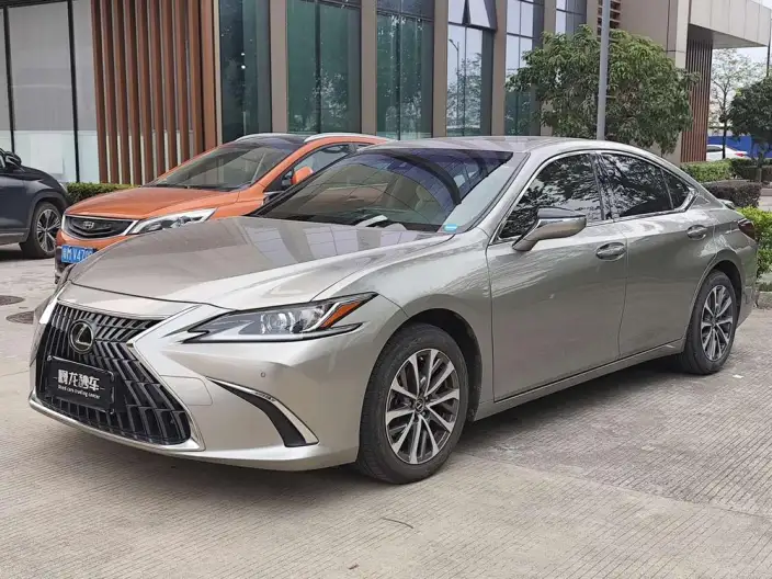 Lexus ES 2022 Model 200 Superior Edition – фото 10