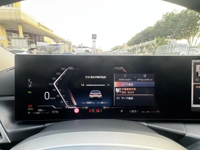 BMW 3 Series 2025 Model 325i M Sports Set – фото 9