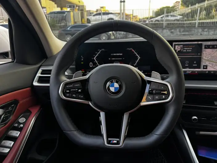 BMW 3 Series 2025 Model 325i M Sports Set – фото 10