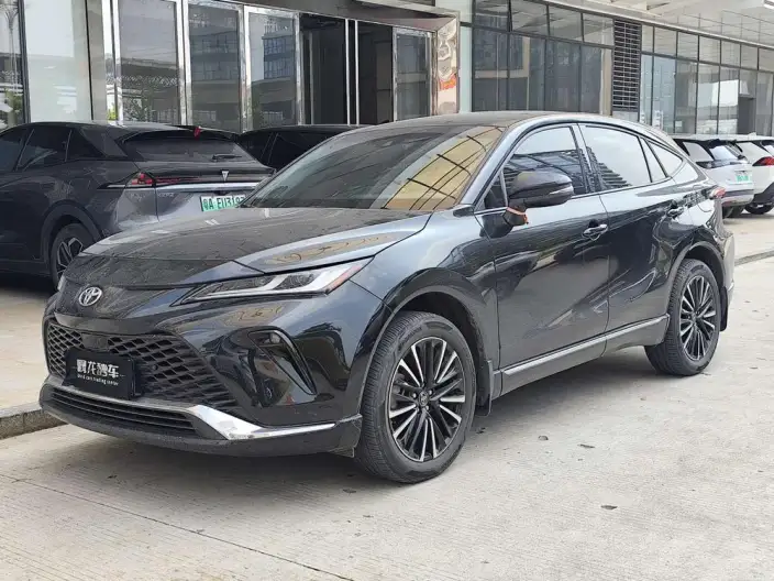 Venza 2022 Model 2.0L CVT 2WD Premium Edition – фото 1