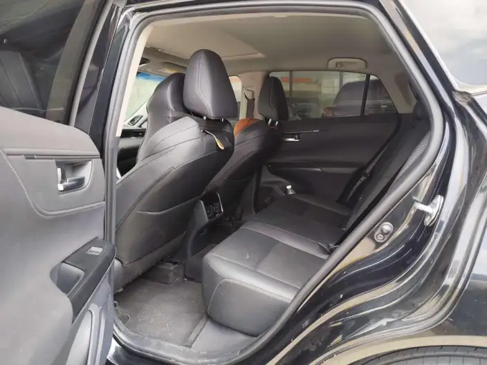 Venza 2022 Model 2.0L CVT 2WD Premium Edition – фото 9