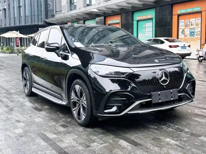 Mercedes-Benz EQE SUV 2023 Model EQE SUV 350 4MATIC Deluxe Edition – фото 3