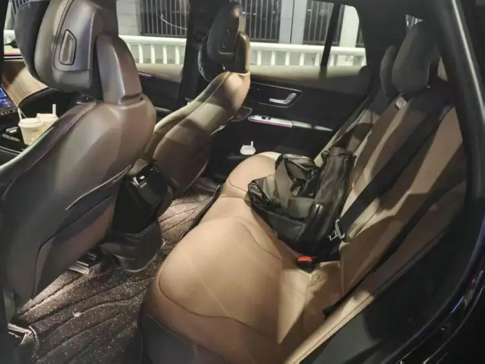 Mercedes-Benz EQE SUV 2023 Model EQE SUV 350 4MATIC Deluxe Edition – фото 9