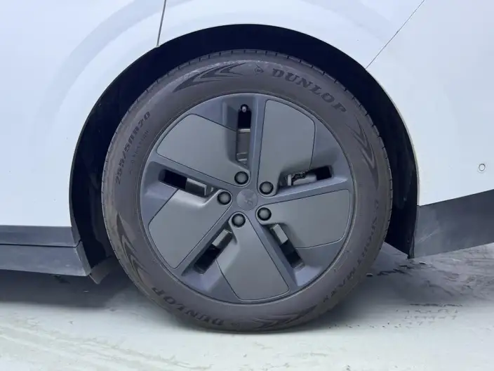 Li Auto i6 2025 Model 2WD Standard Edition – фото 9