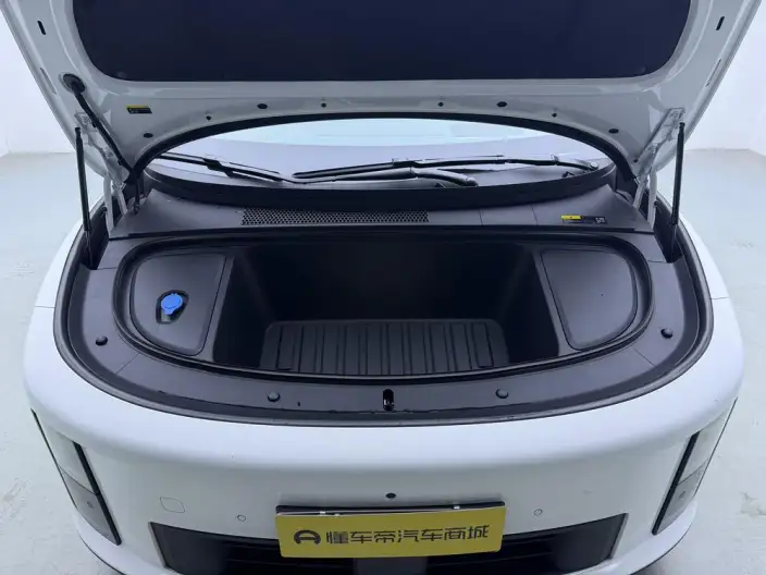 Li Auto i6 2025 Model 2WD Standard Edition – фото 10