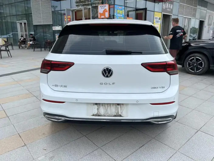 Volkswagen Golf 2021 Model 280TSI DSG Pro – фото 4