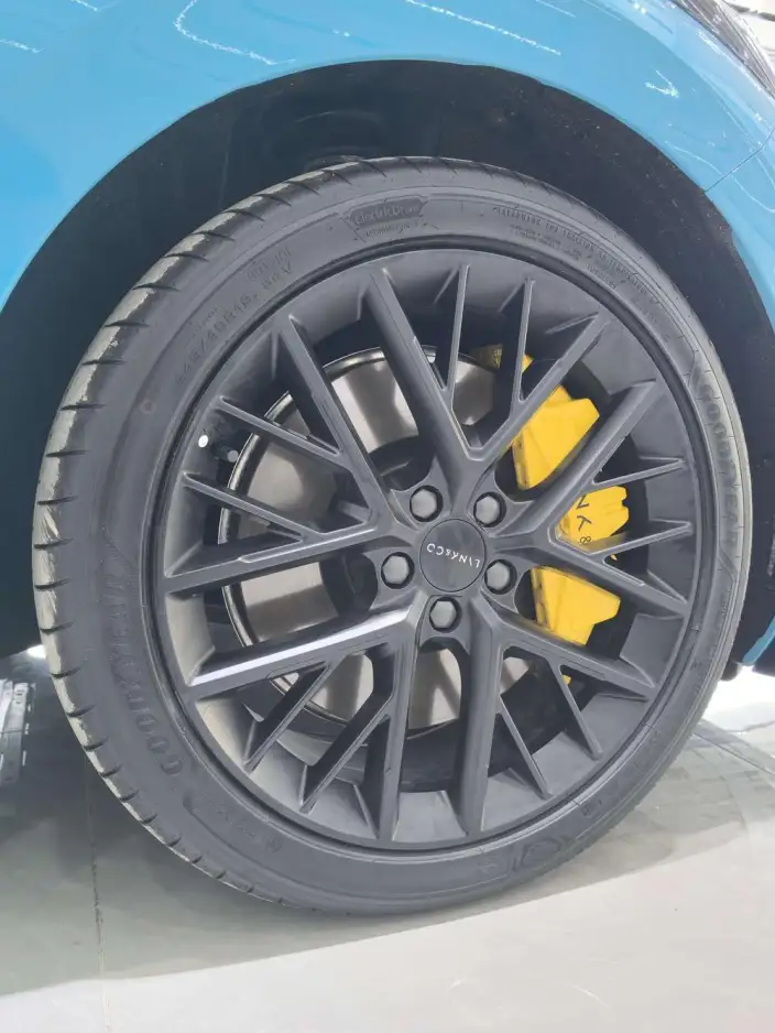 Lynk & Co 07GT 2027 Model 4WD Performance Ultra – фото 9