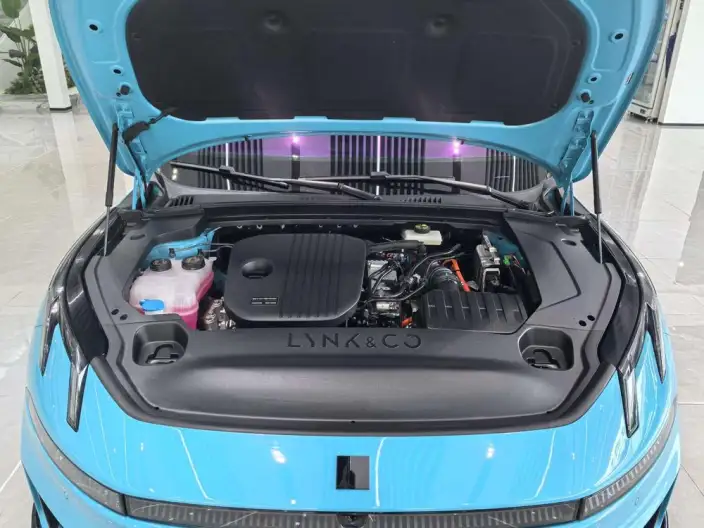 Lynk & Co 07GT 2027 Model 4WD Performance Ultra – фото 10