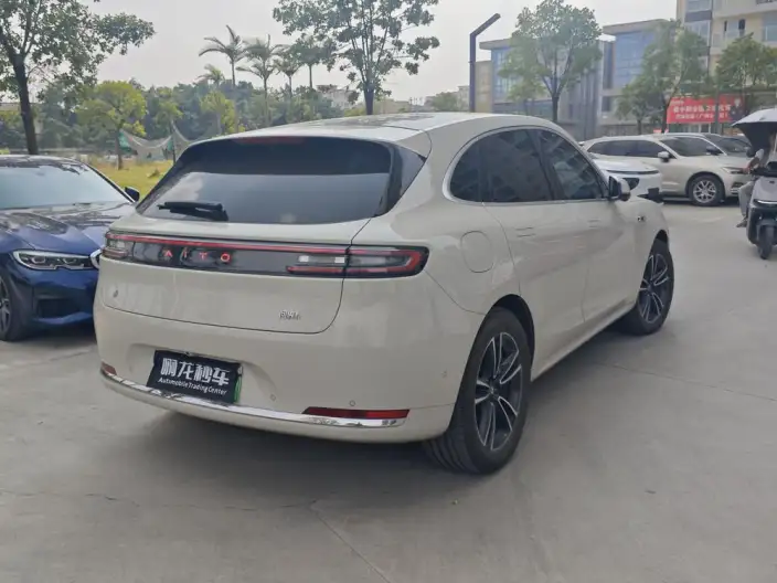 Aito M5 2025 Model Extended Range Ultra Rear Drive Edition – фото 4