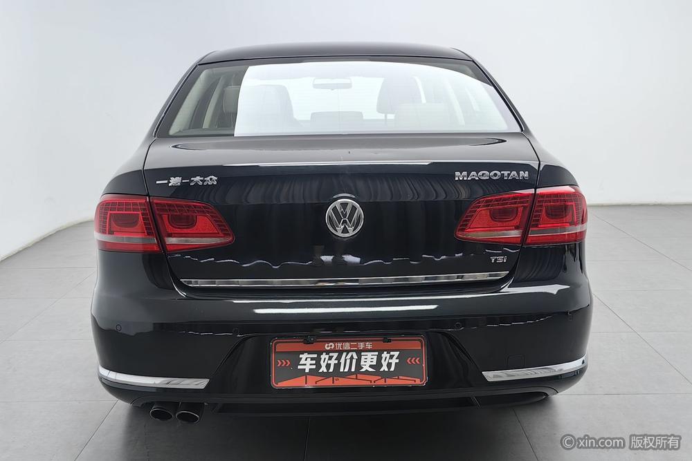 Volkswagen Magotan 2015 комплектация 1.8TSI Luxury