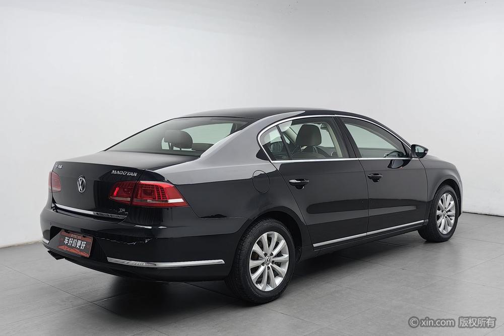 Volkswagen Magotan 2015 комплектация 1.8TSI Luxury