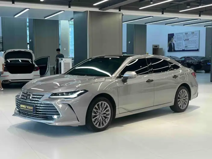 Toyota Avalon 2024 Model Intelligent Hybrid 2.0L E-CVT Deluxe Edition – фото 1