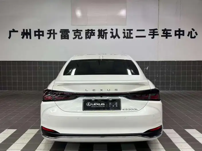 Lexus ES 2025 Model 300h Premium – фото 4
