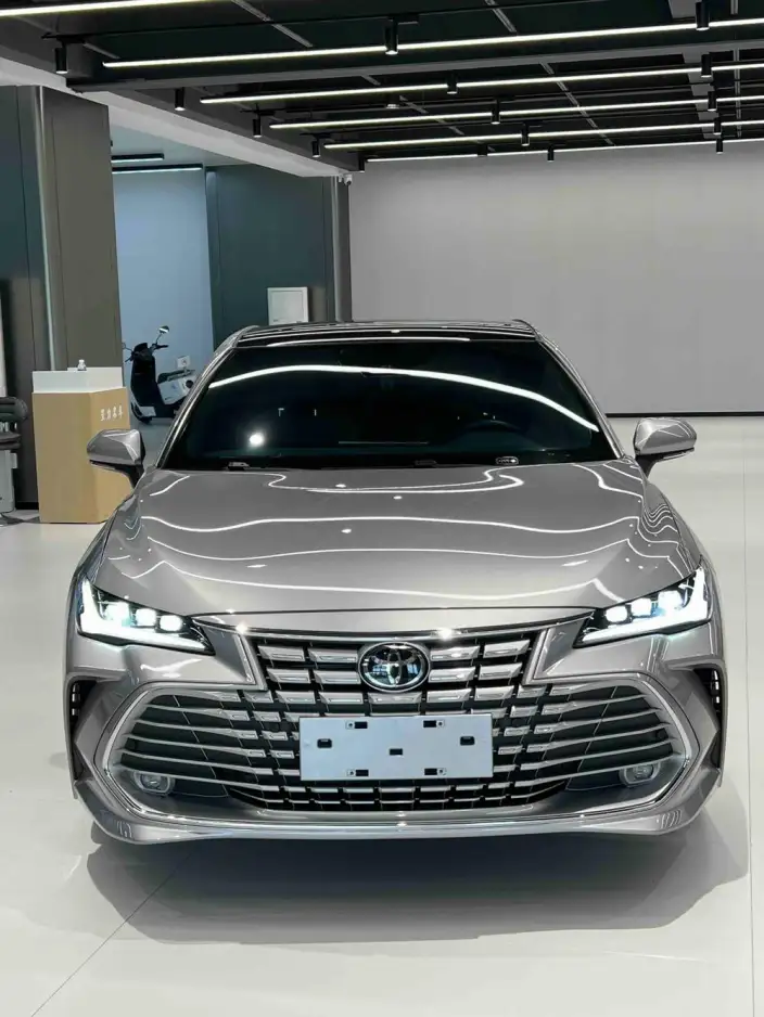 Toyota Avalon 2024 Model Intelligent Hybrid 2.0L E-CVT Deluxe Edition – фото 2