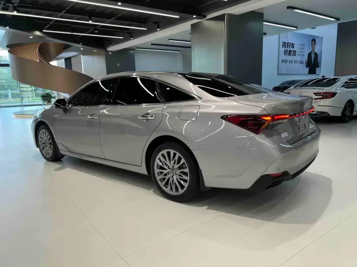 Toyota Avalon 2024 Model Intelligent Hybrid 2.0L E-CVT Deluxe Edition – фото 4