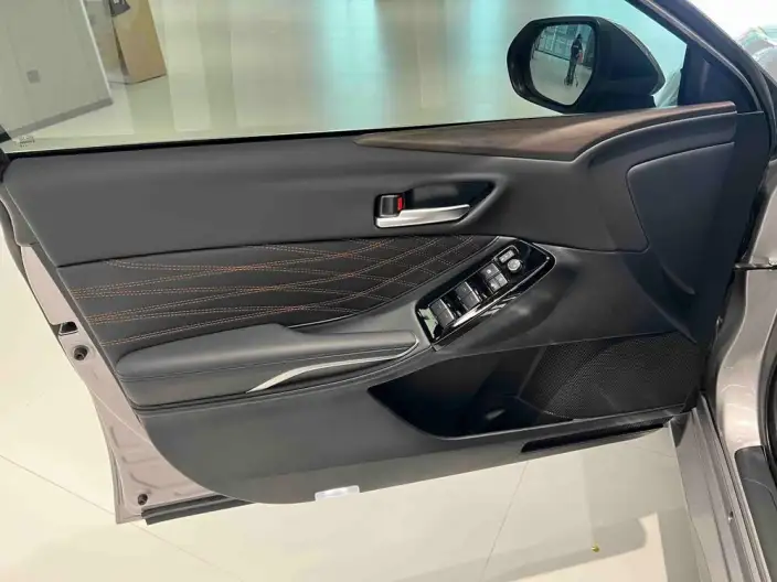 Toyota Avalon 2024 Model Intelligent Hybrid 2.0L E-CVT Deluxe Edition – фото 8