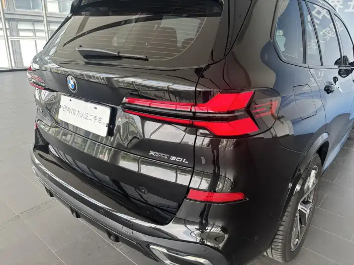 BMW X5 2025 Model xDrive30Li Exclusive Model M Sports Night Set – фото 10