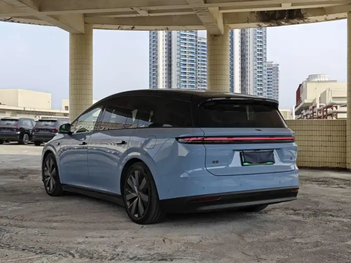 Li Auto i8 2025 Model Standard Edition – фото 5