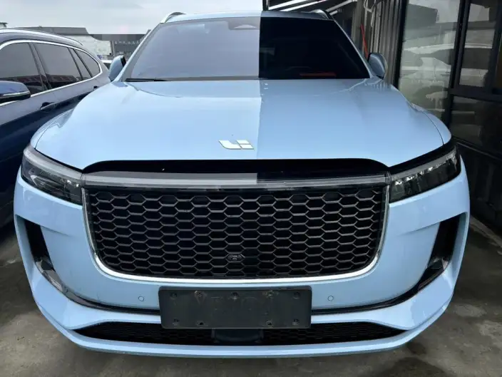 Li Auto ONE 2021 Model Extended Range 6 seat Edition – фото 2