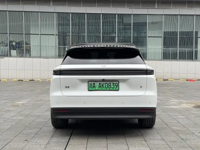 Li Auto i6 2025 Model 2WD Standard Edition – фото 6