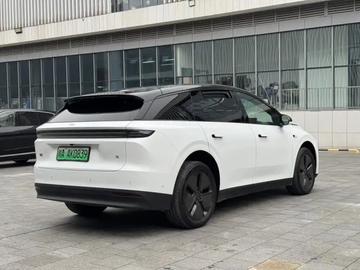 Li Auto i6 2025 Model 2WD Standard Edition – фото 7
