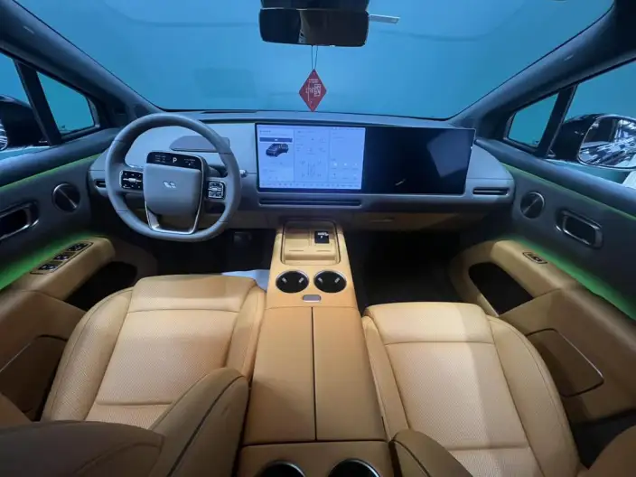 Li Auto i8 2025 Model Ultra – фото 8