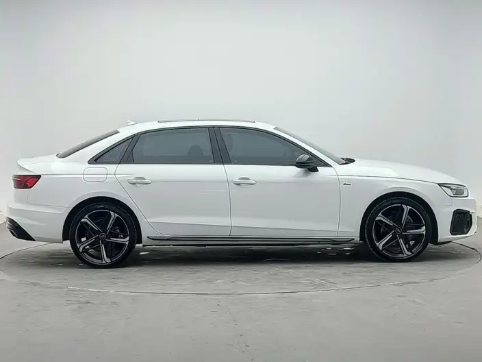 Audi A4 L 2024 Model 40 TFSI Luxury Dynamic Model – фото 8