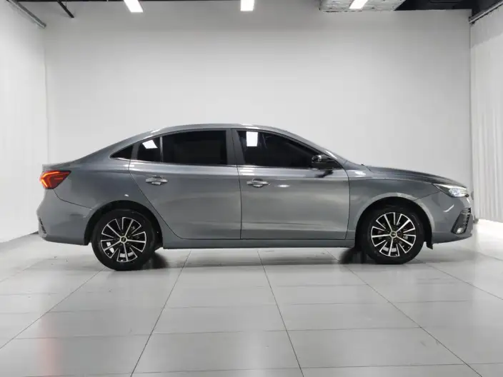 Roewe i5 2022 Model 1.5L CVT Assurance Edition – фото 8