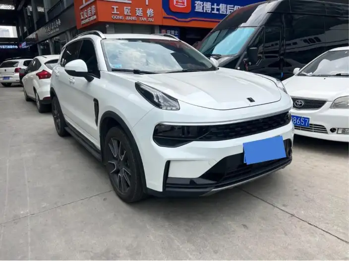 Lynk & Co 01 2021 Model 2.0TD 2WD Model Pro – фото 3