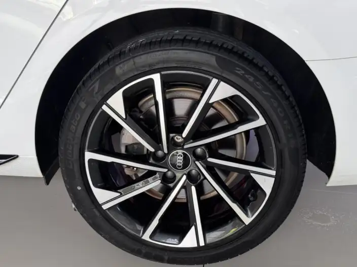 Audi A4 L 2023 Model 40 TFSI Luxury Dynamic Model – фото 5