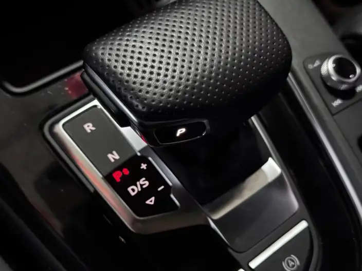 Audi A4 L 2023 Model 40 TFSI Luxury Dynamic Model – фото 10
