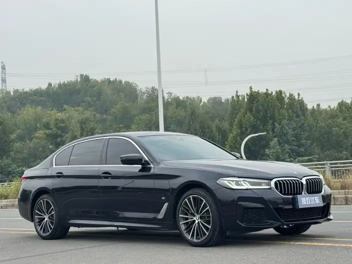 BMW 5 Series 2022 Model Facelift 530Li Leading Model M Sports Set – фото 3